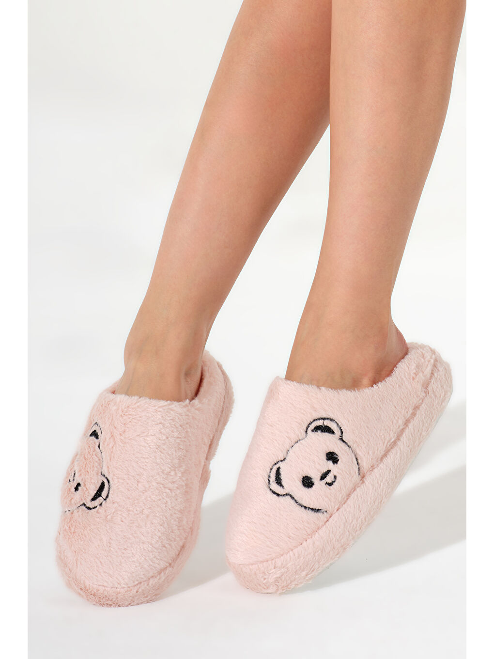 Pembe Kadın Pudra Ayıcık Desenli Önü Kapalı Pelüş Ev Terliği