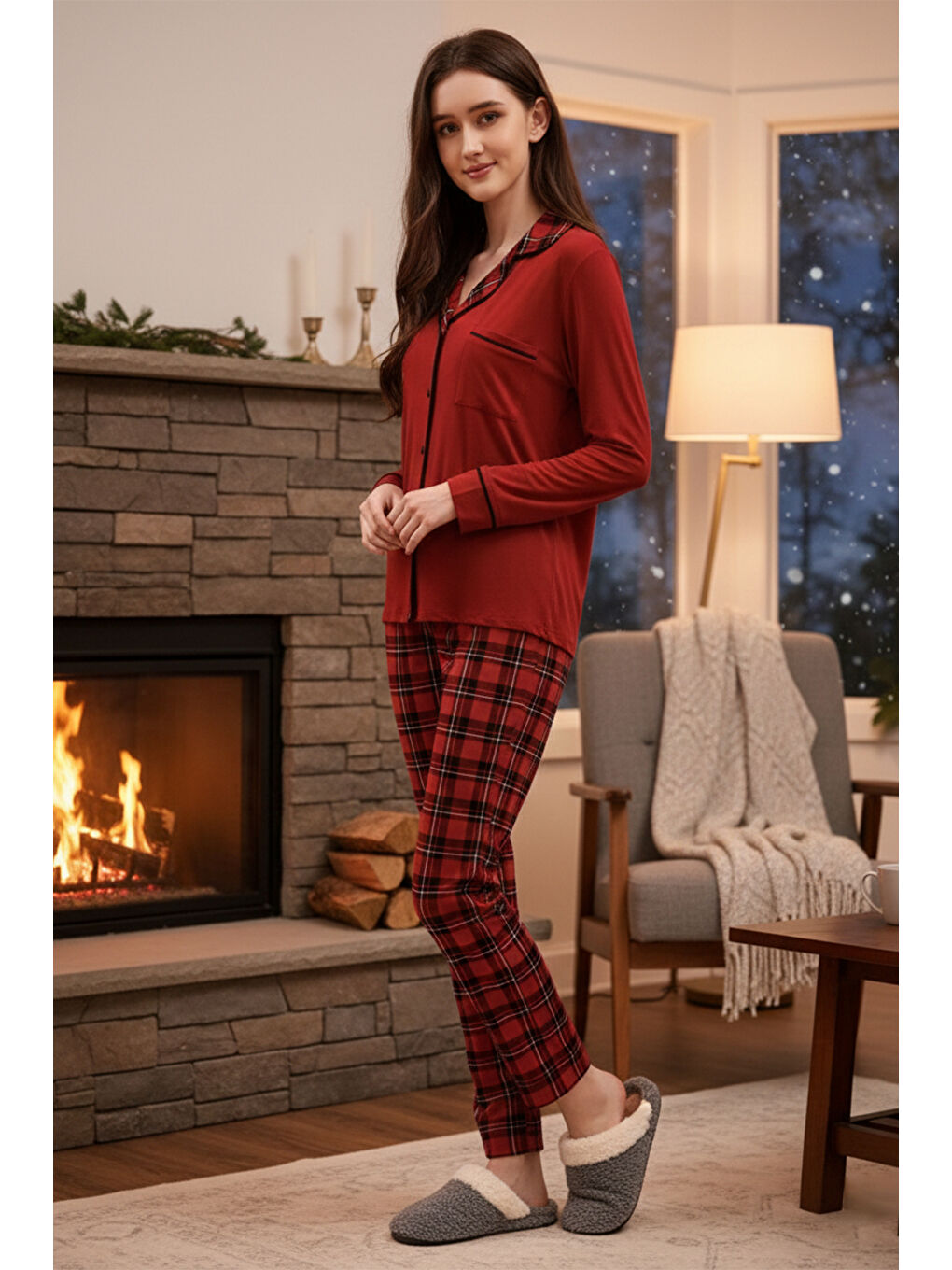 Kadın Ekose Desenli Önü Düğmeli Yumuşak Milan Kumaş Pijama Takımı 250352 Kırmızı-1