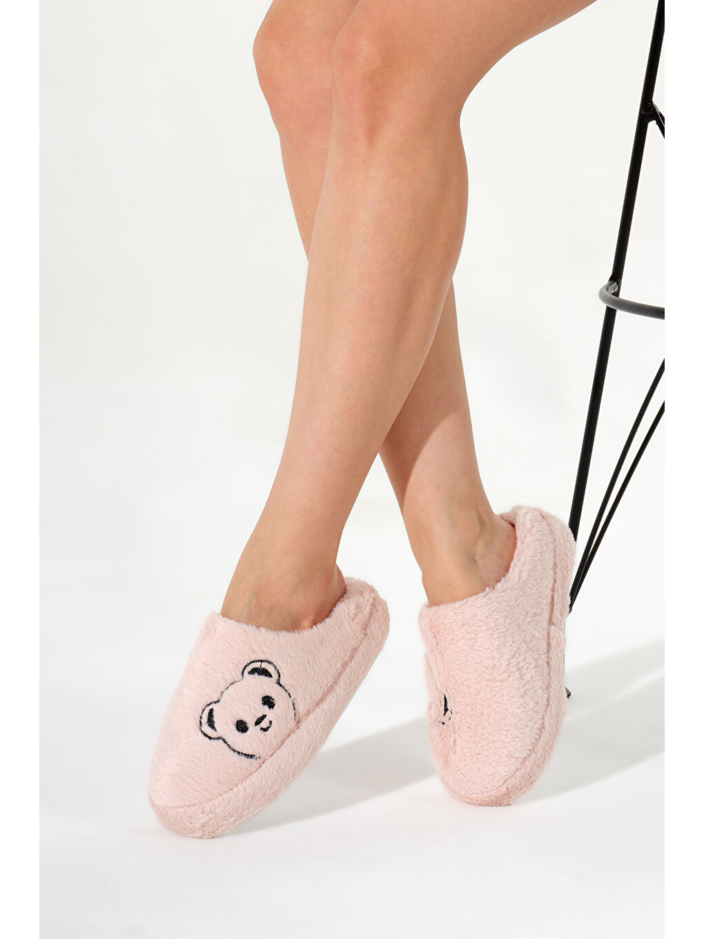 Pembe Kadın Pudra Ayıcık Desenli Önü Kapalı Pelüş Ev Terliği-2