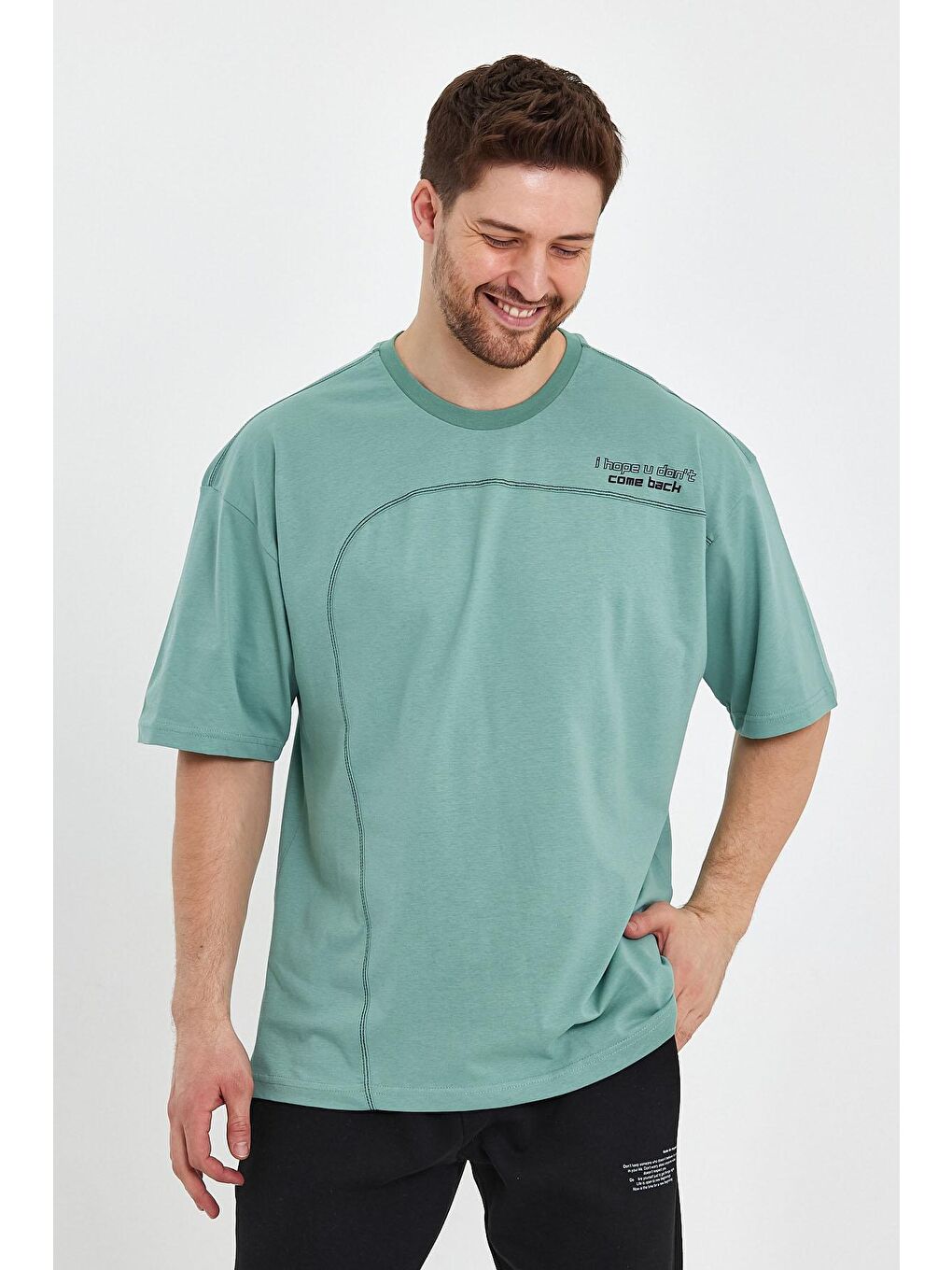 Yeşil Oversize Fit Bisiklet Yaka Dikiş Detaylı %100 Pamuk Baskılı Erkek Tişört RF0401