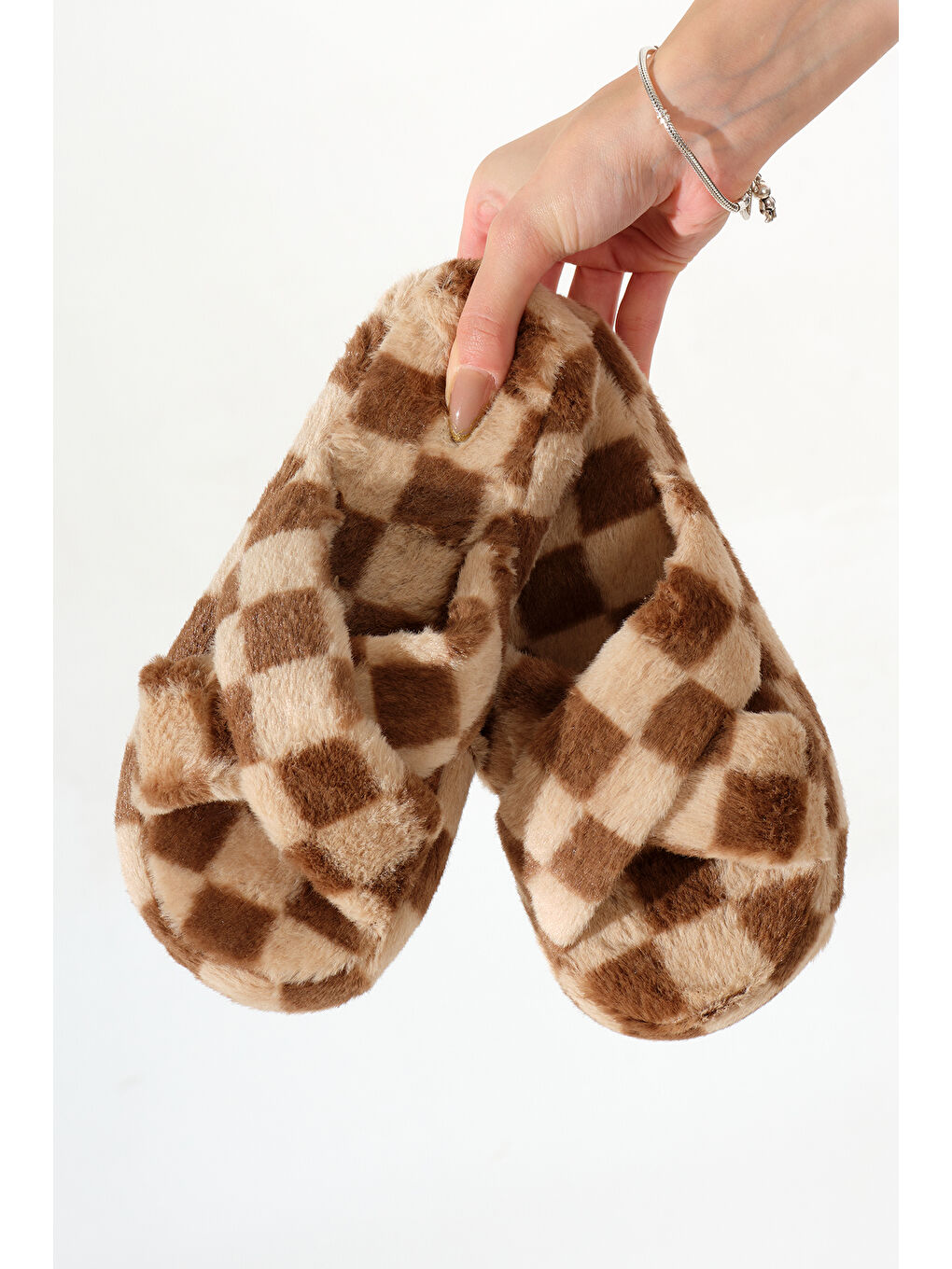 Bej Kadın Vizon Kroko Desenli Çapraz Pelüş Ev Terliği-1