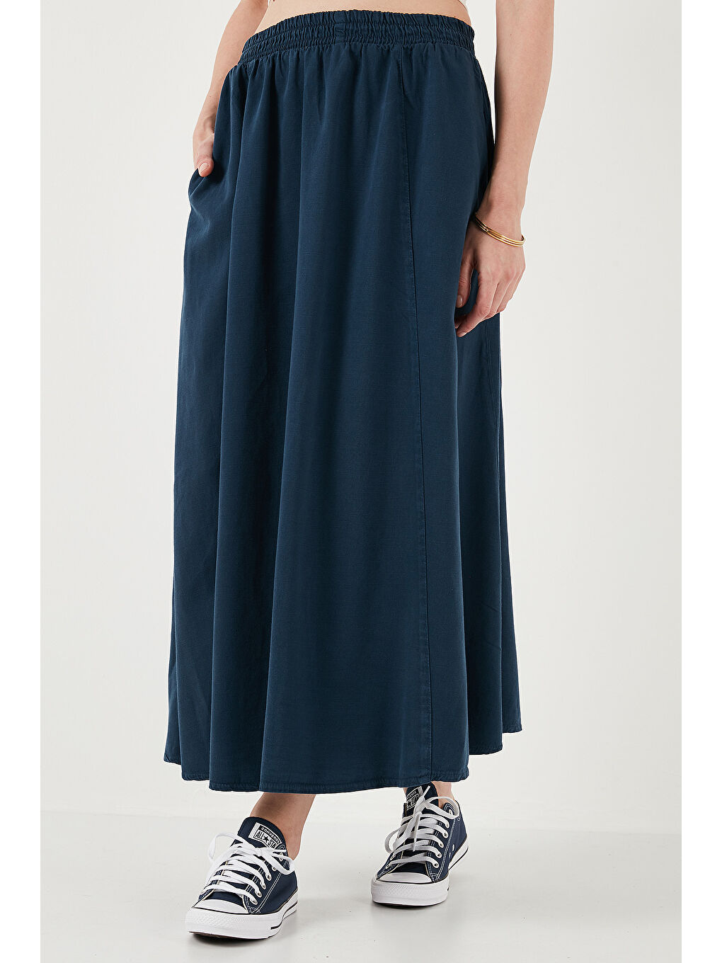 Lacivert Modest Pamuk Ve Keten Karışımlı Yüksek Bel Cepli Uzun Kiloş Tesettür Etek 668Yp4443-1