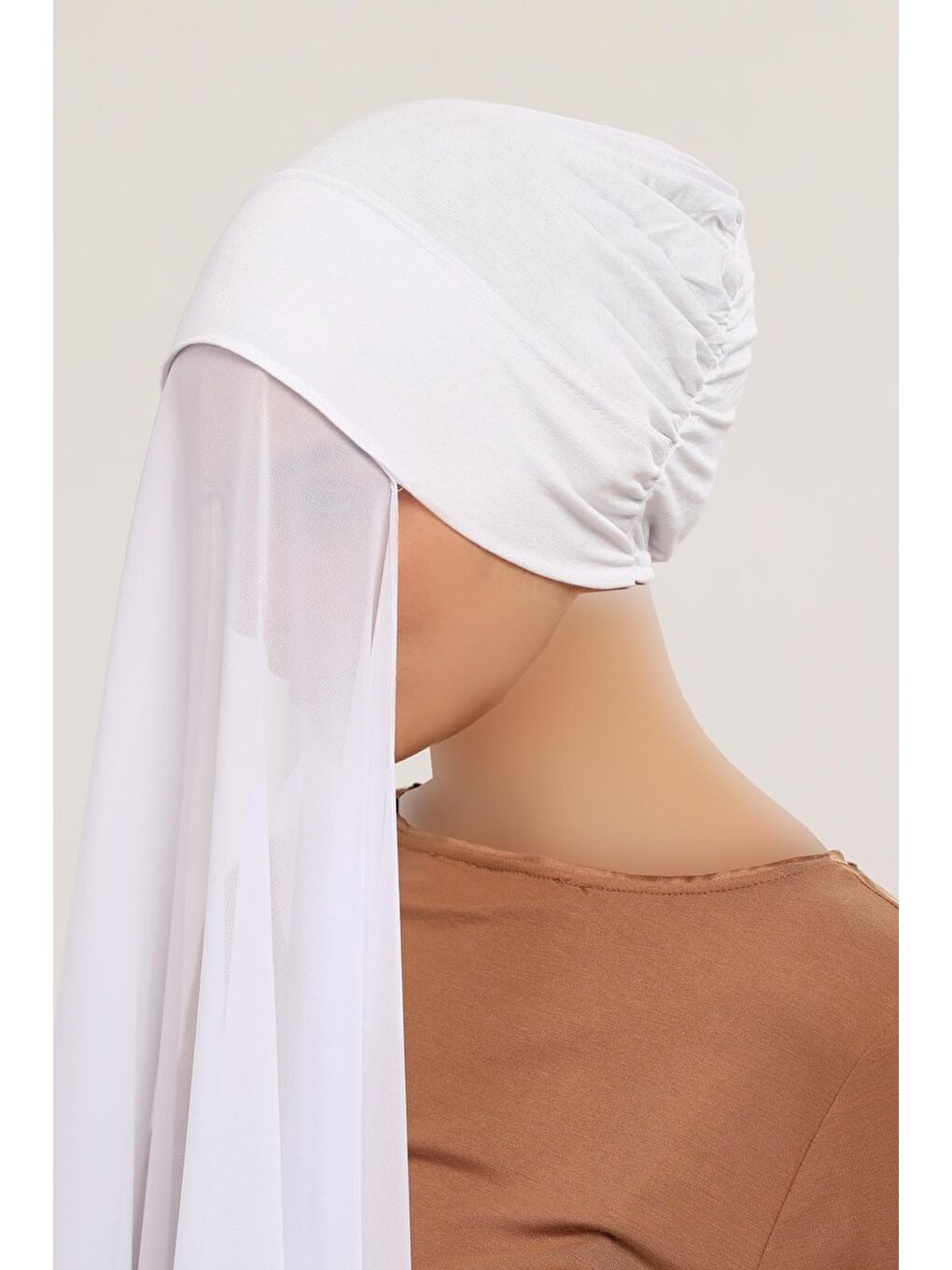 Beyaz Hazır Pratik Lüks Geçmeli Lastikli Boneli Şifon Şal-1