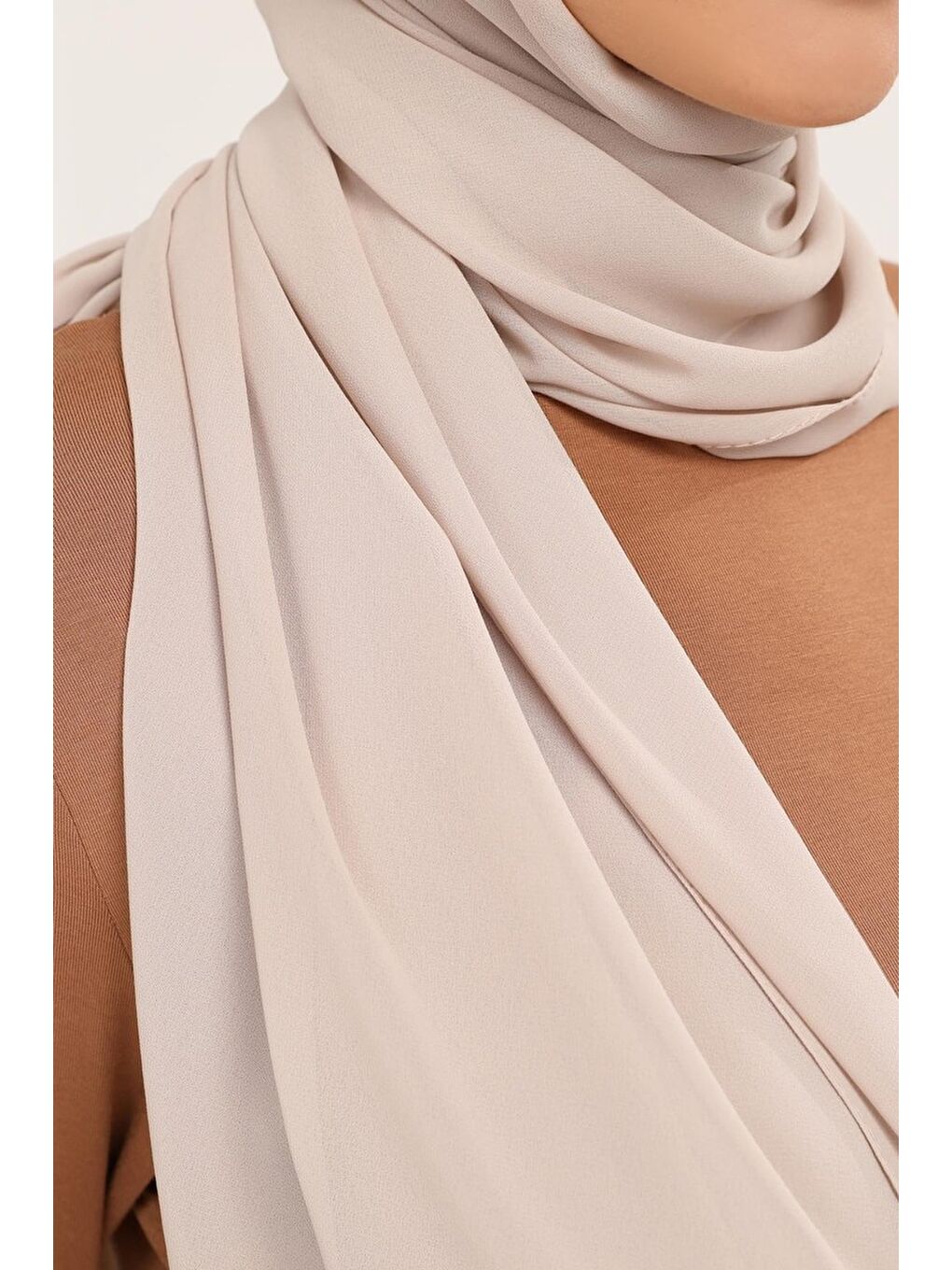 Bej Hazır Pratik Lüks Geçmeli Lastikli Boneli Şifon Şal-4