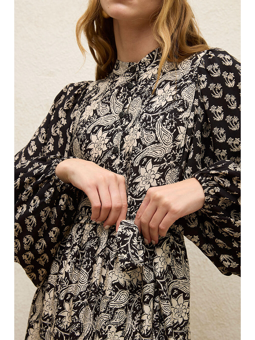 Siyah Viskon Balon Kol Elbise Carmıne-1