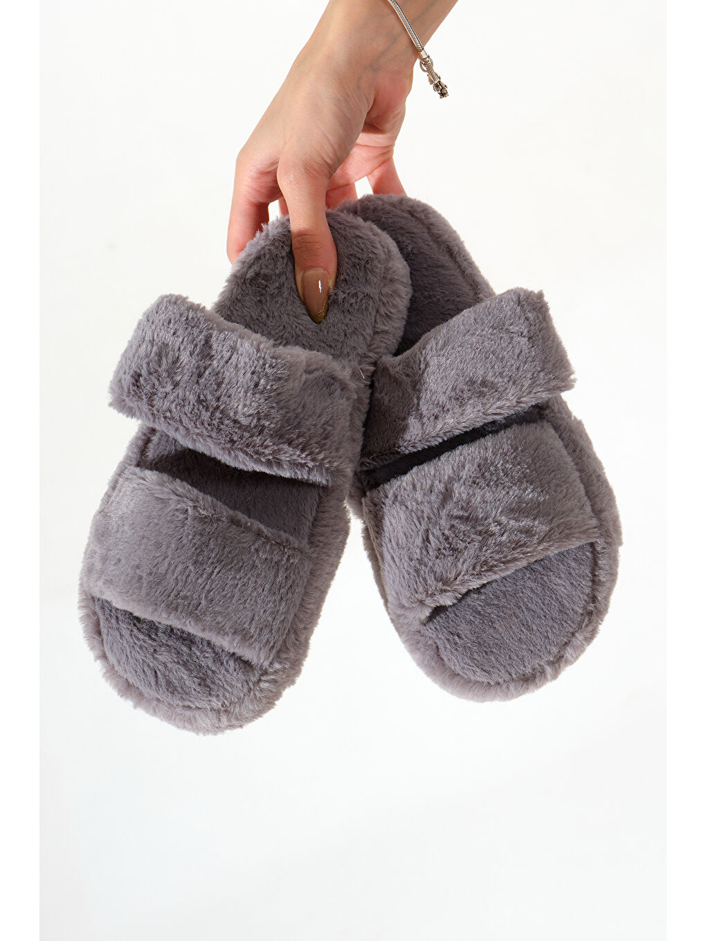 Gri Kadın Füme Çift Bantlı Pelüş Ev Terliği-1
