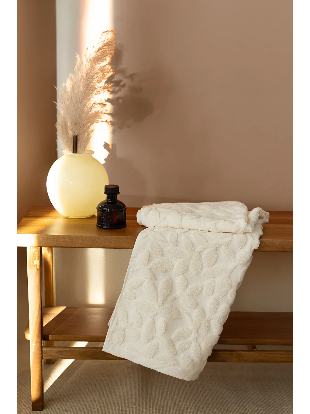 Allesi %100 Pamuk Büyük Banyo Havlusu 90x150 cm Ekru