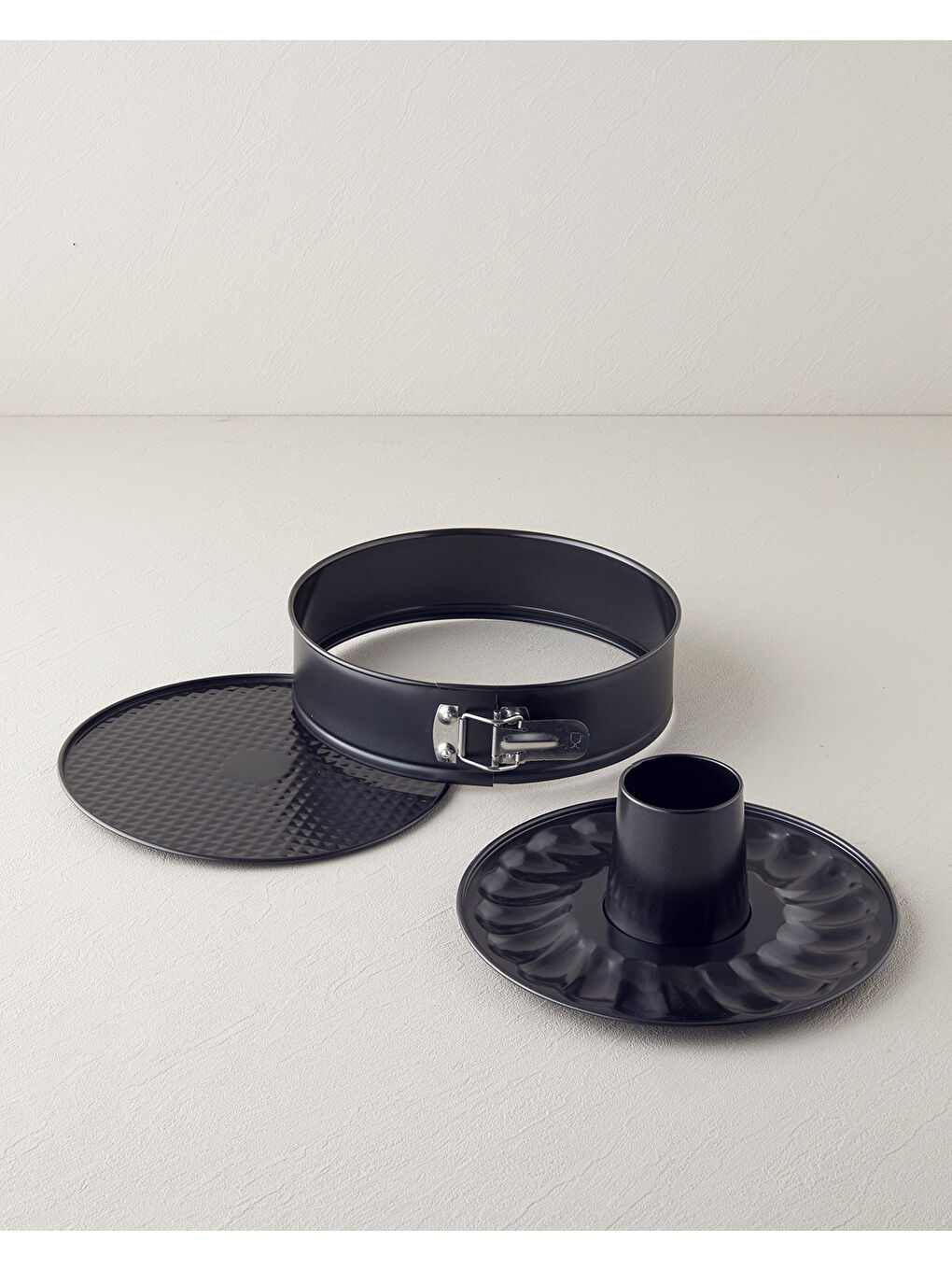 Patisserie Karbon Çelik Klasik 4 Parça Kek Kalıbı Seti Siyah-3