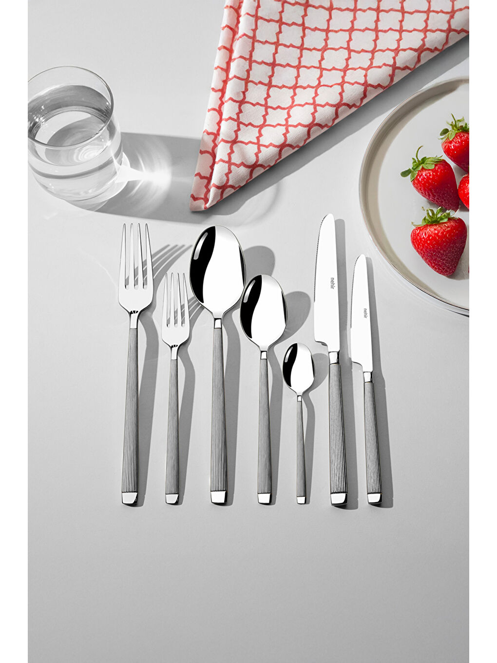 Gri Maria Saten 12 Kişilik 84 Parça Deri Çatal Kaşık Bıçak Takımı