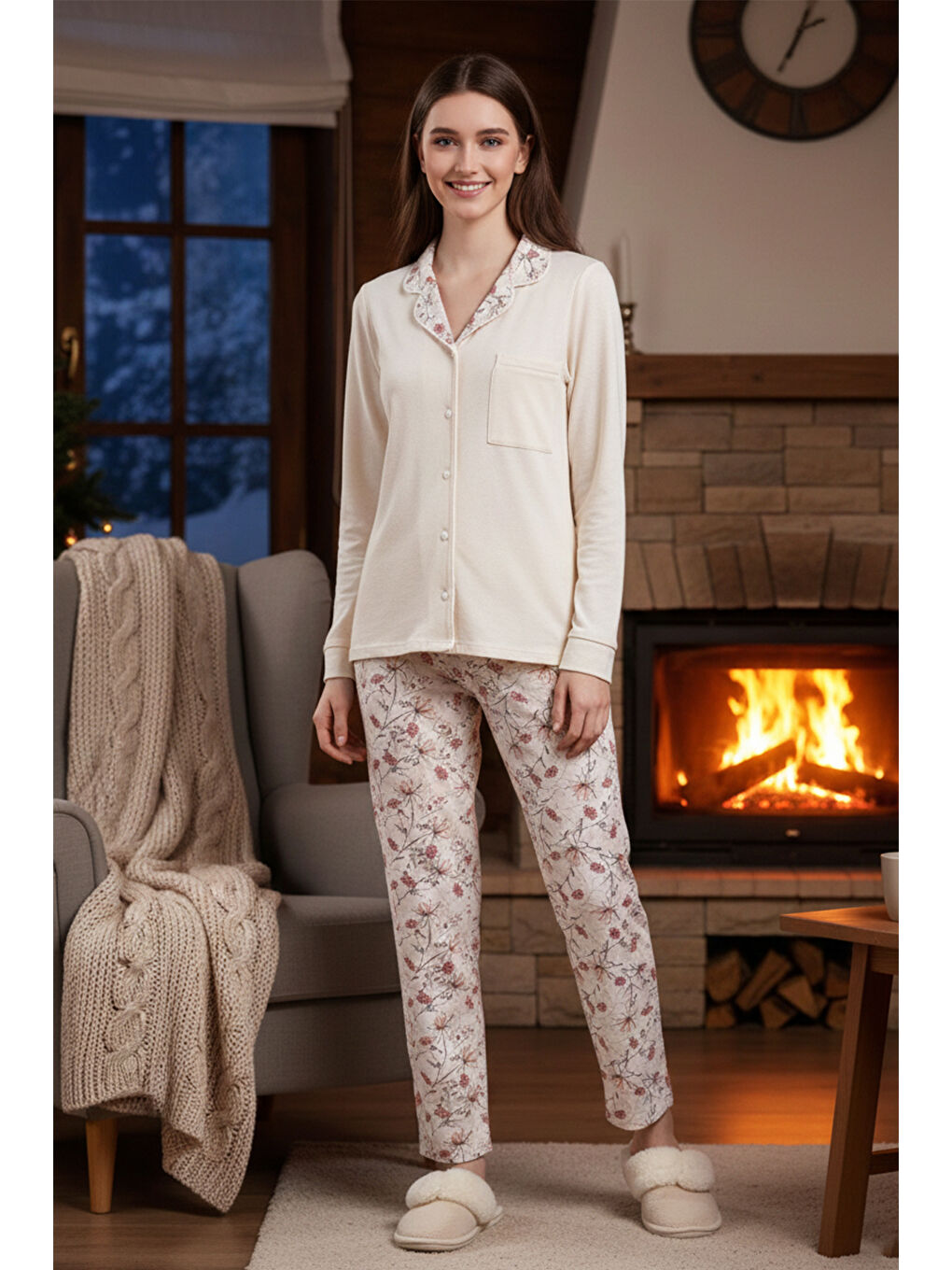 Bej Kadın Desenli Önü Düğmeli Yumuşak Milan Kumaş Pijama Takımı 250347-3 Krem01-3
