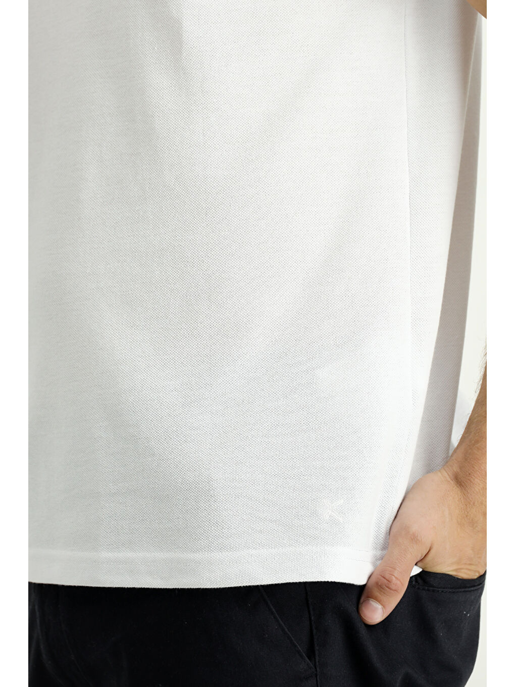 Beyaz Polo Yaka Regular Fit Nakışlı Pamuklu Büyük Beden Tişört-2