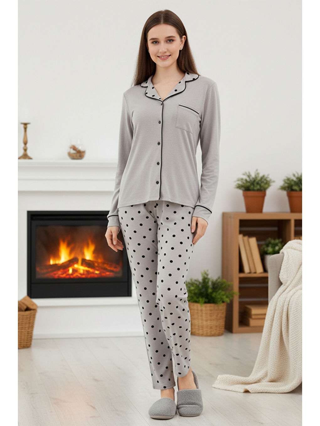 Kadın Desenli Önü Düğmeli Yumuşak Milan Kumaş Pijama Takımı 250368 Gri-1