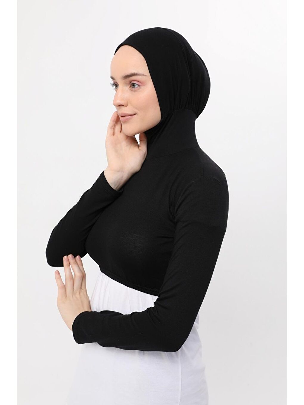 Siyah Uzun Kollu Boyunluklu Boneli Yarım Body-4