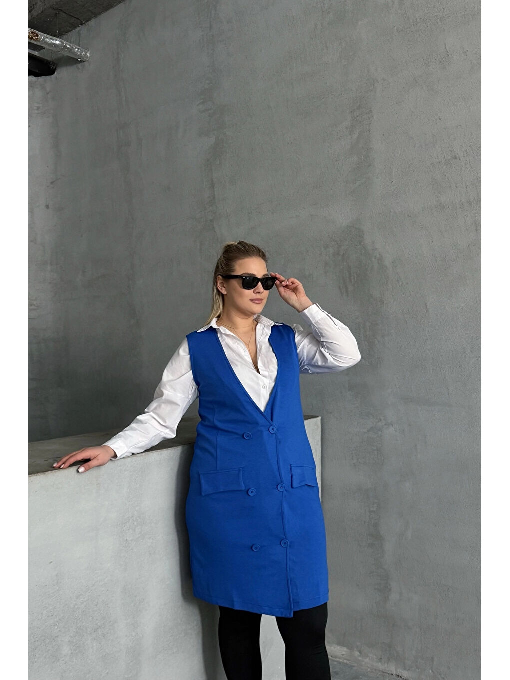 Lacivert Büyük Beden Önü Düğmeli Cep Görünümlü Yelek 300862-1