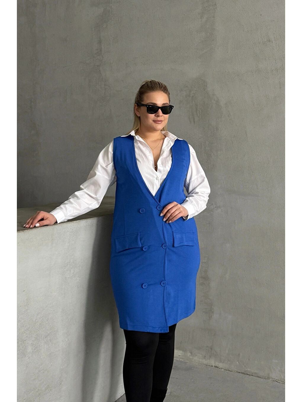 Lacivert Büyük Beden Önü Düğmeli Cep Görünümlü Yelek 300862-3
