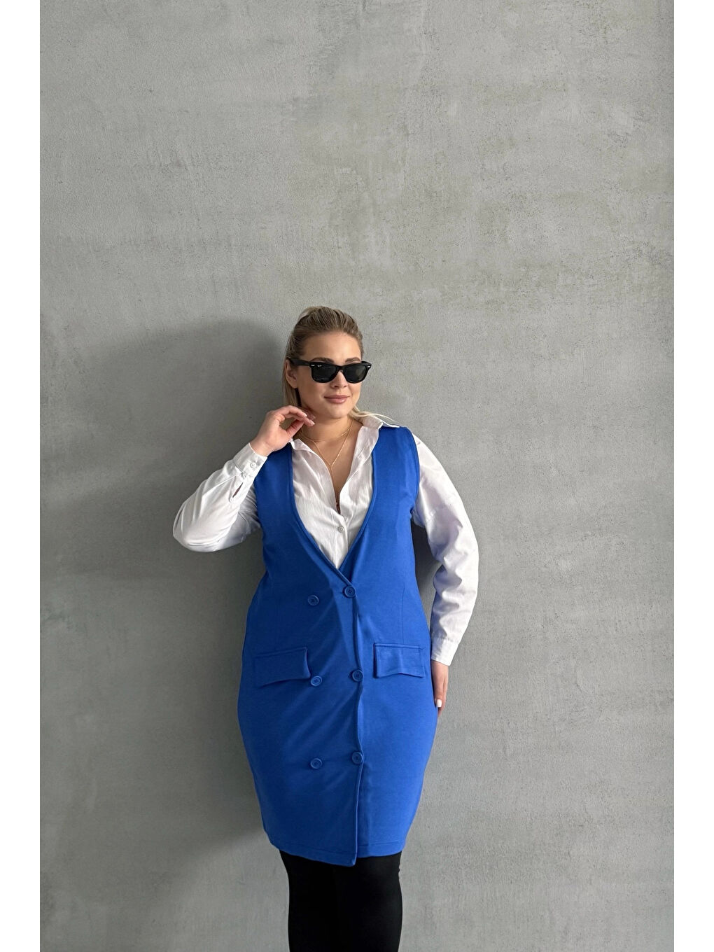 Lacivert Büyük Beden Önü Düğmeli Cep Görünümlü Yelek 300862-4