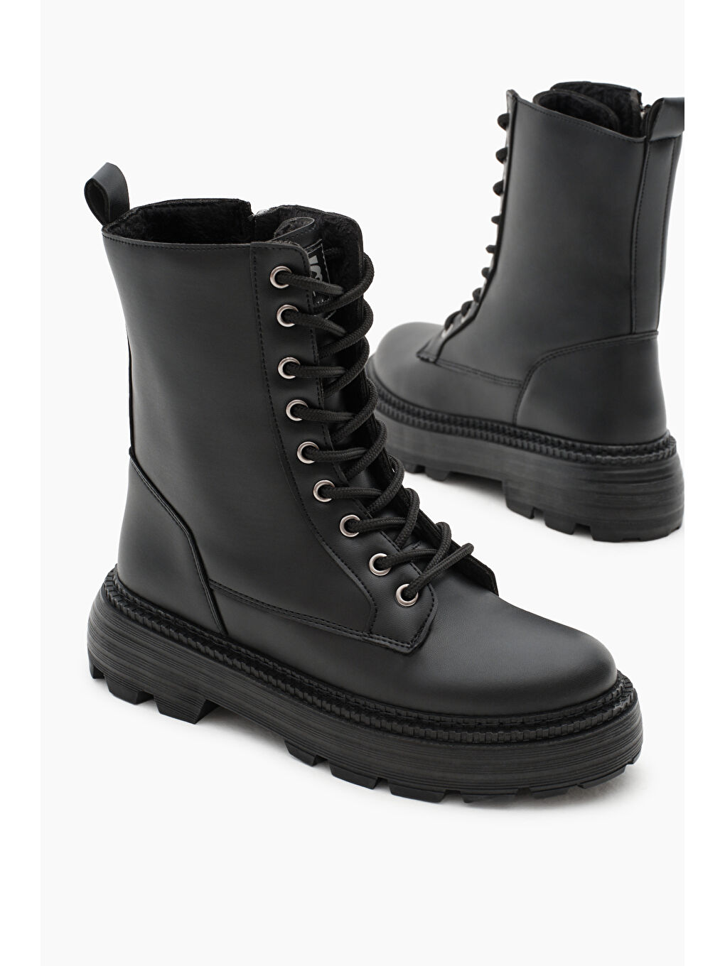 Kadın Siyah Poli Taban Rahat Kalıp Bağcıklı Bot-3