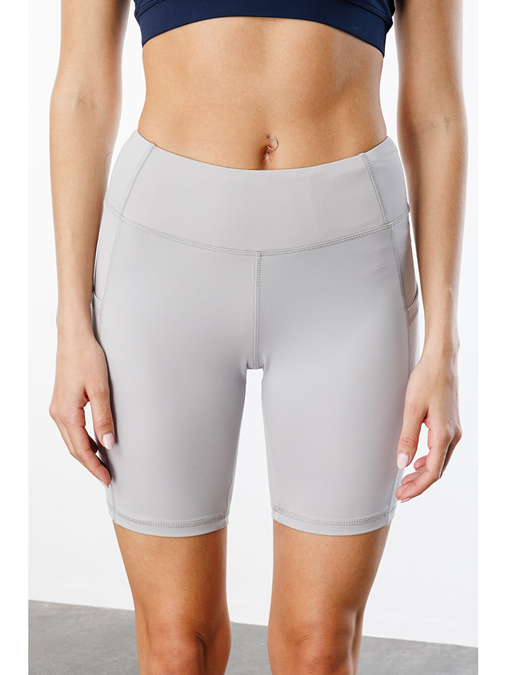 Gri Yüksek Bel Toparlayıcı Çift Cepli Biker Şort Kısa Spor Tayt KISA-TAYT-5