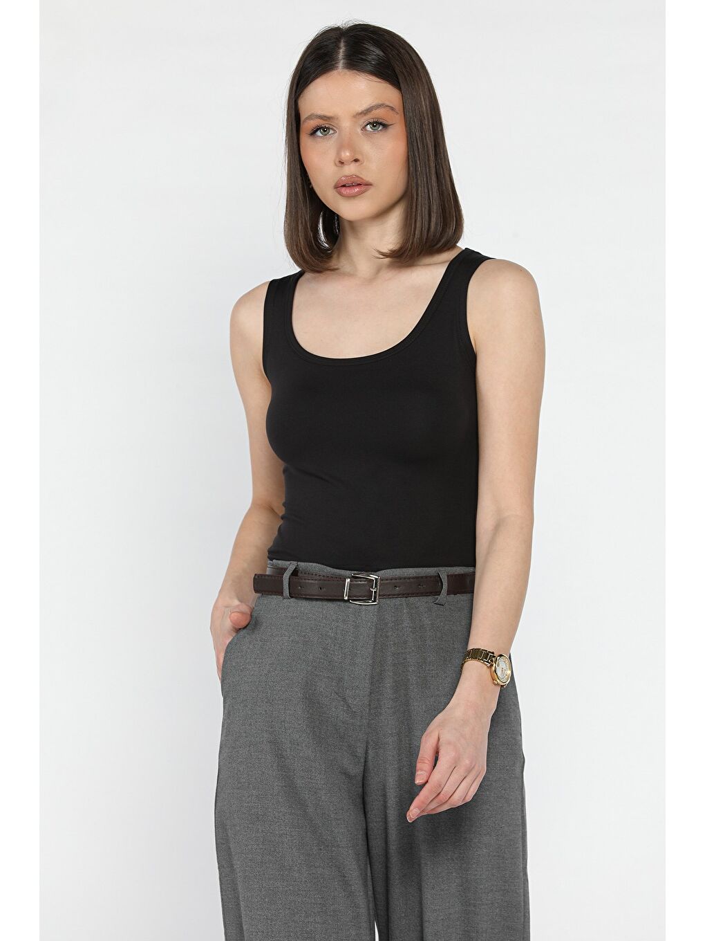 Siyah Kadın Modal Kumaş Sıfır Kol Elastanlı Crop Top Bluz-1