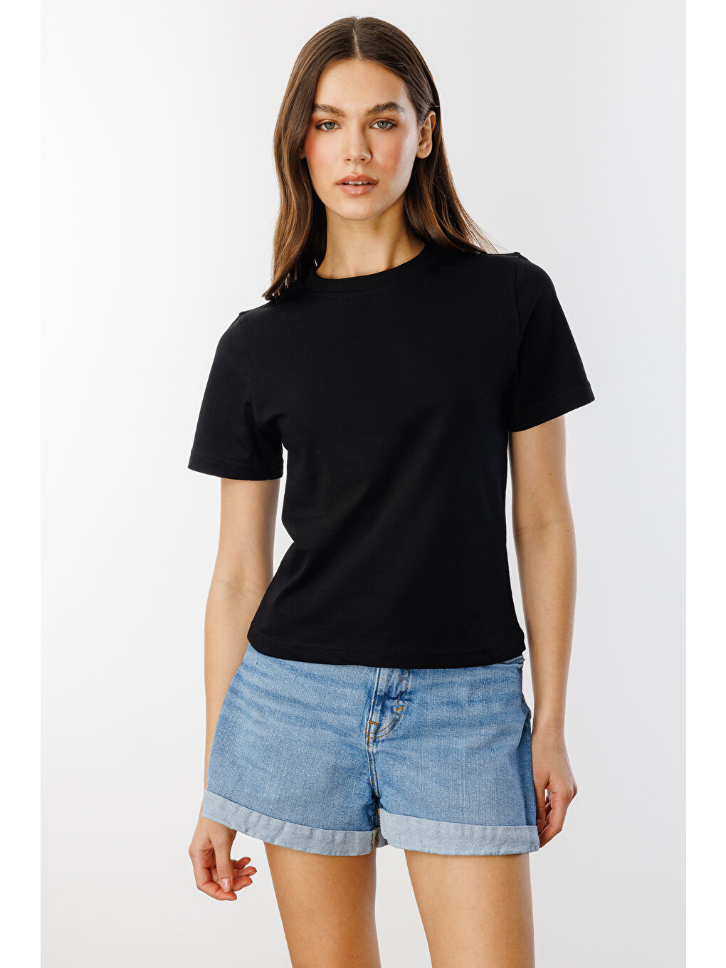 Siyah Kadın T-shirt Kısa Kollu Organik Pamuklu Bisiklet Yaka Crop T-shirt KADIN-T-SHIRT-3