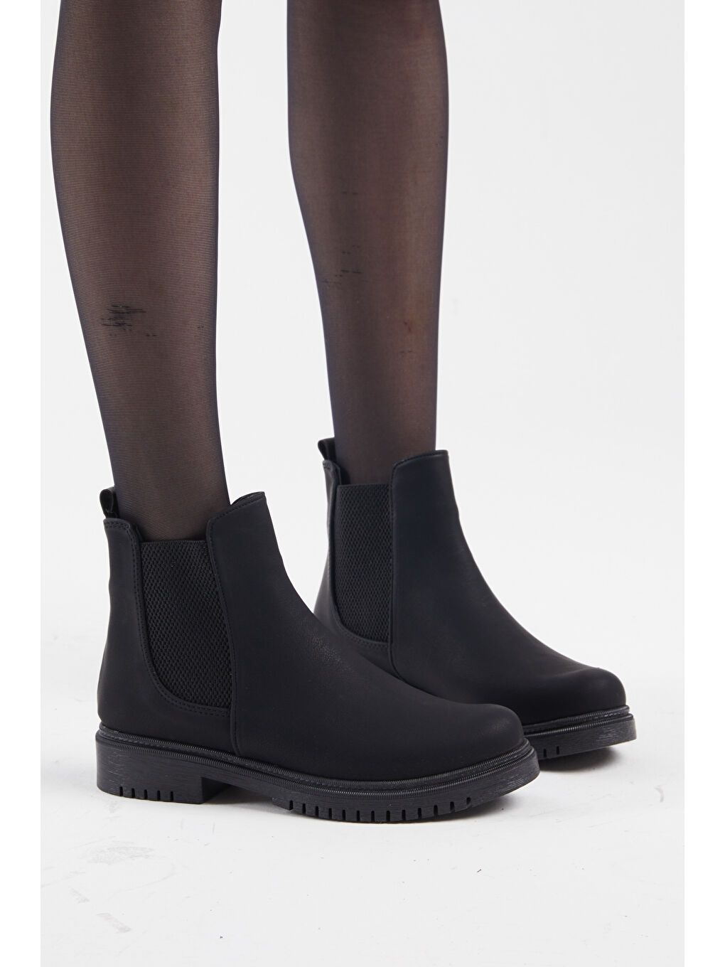 Kadın Siyah Cilt Rahat Kalıp Lastikli Bot-3