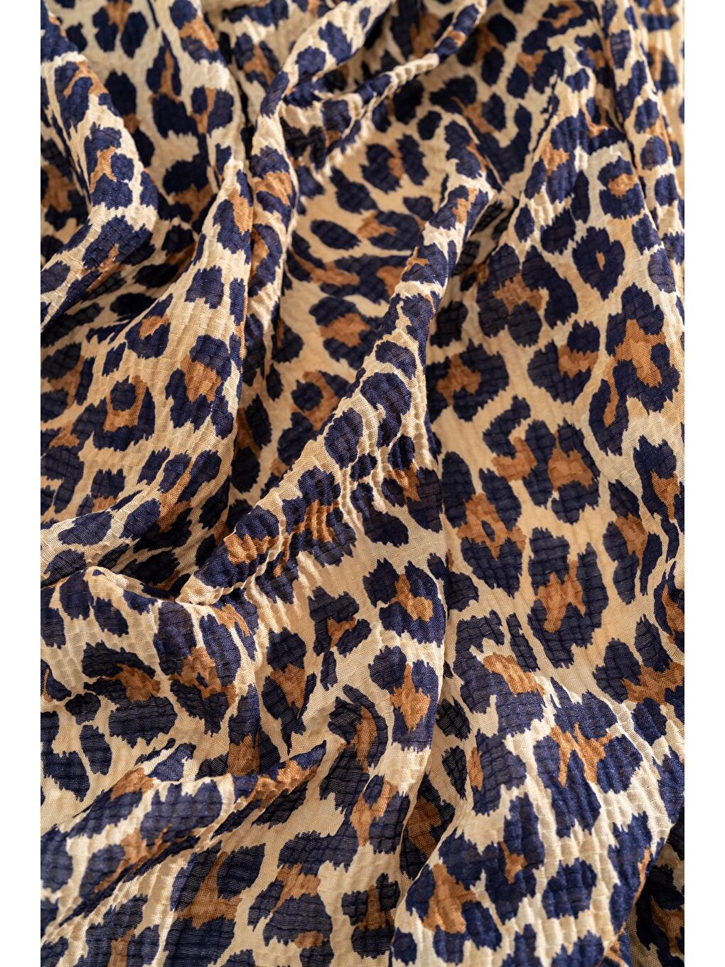 Lacivert Kadın Leoparlı Bürümcük Eşarp-1