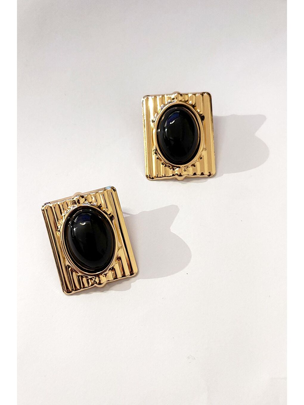 Sarı Gold Detaylı Siyah Mineli Büyük Vintage Küpe-2