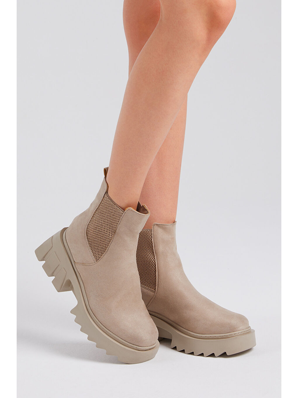 Bej Kadın Krem Süet Rahat Kalıp Kalın Taban Lastikli Bot-3