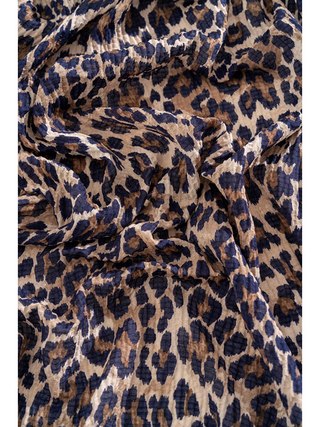 Lacivert Kadın Leoparlı Bürümcük Eşarp-1