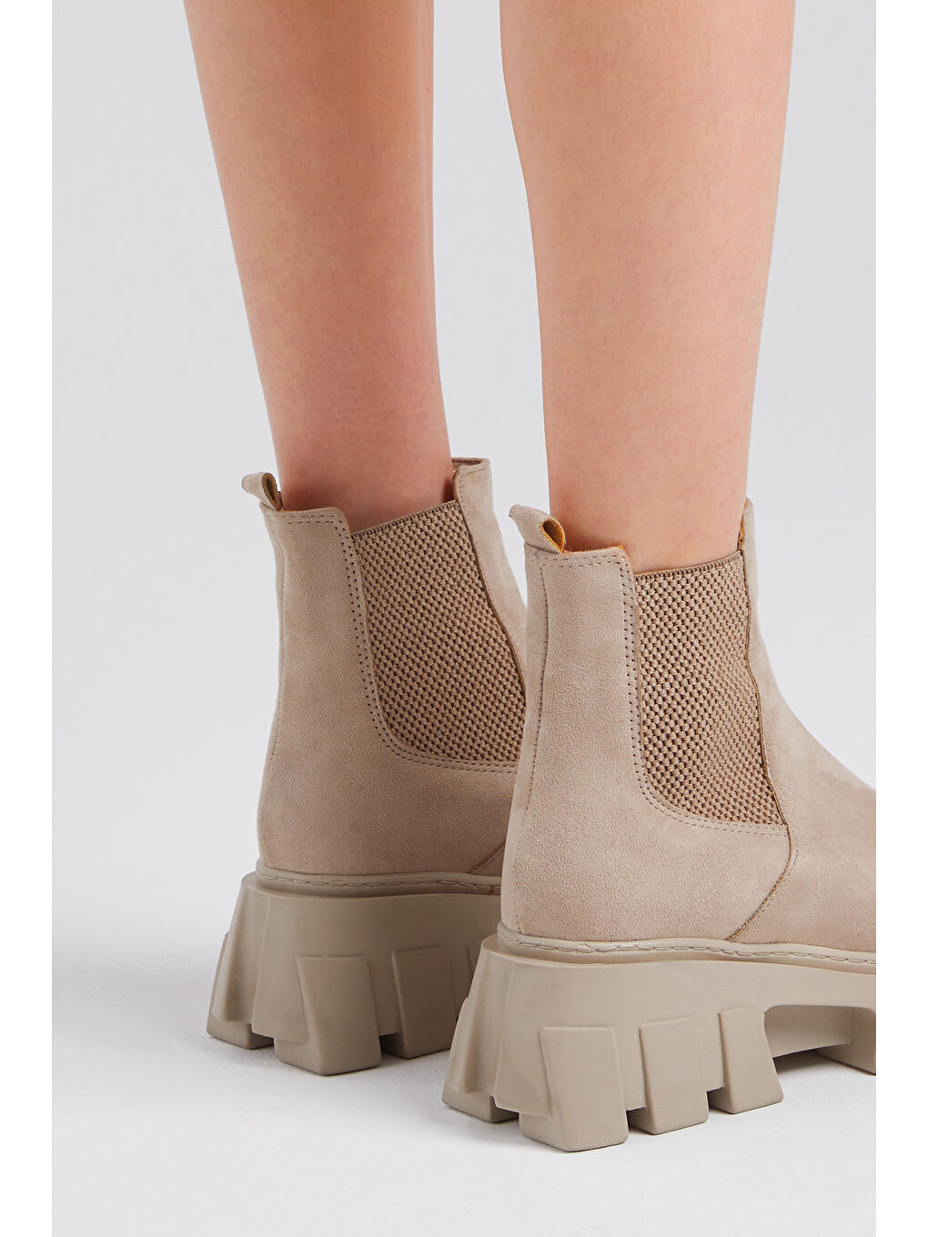 Bej Kadın Krem Süet Rahat Kalıp Kalın Taban Lastikli Bot-5
