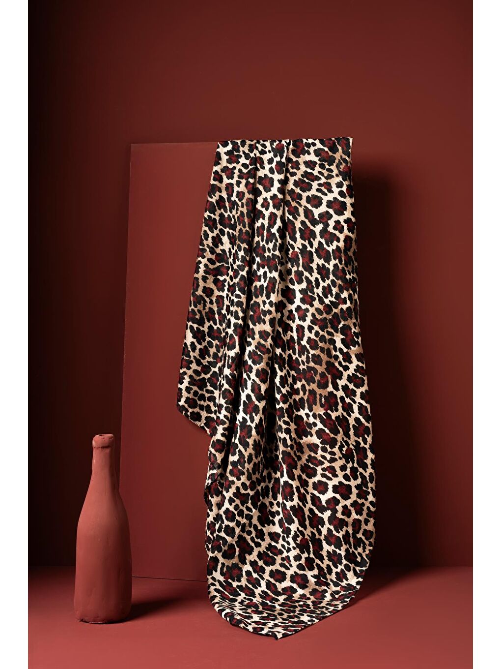 Bordo Kadın Leoparlı Bürümcük Eşarp