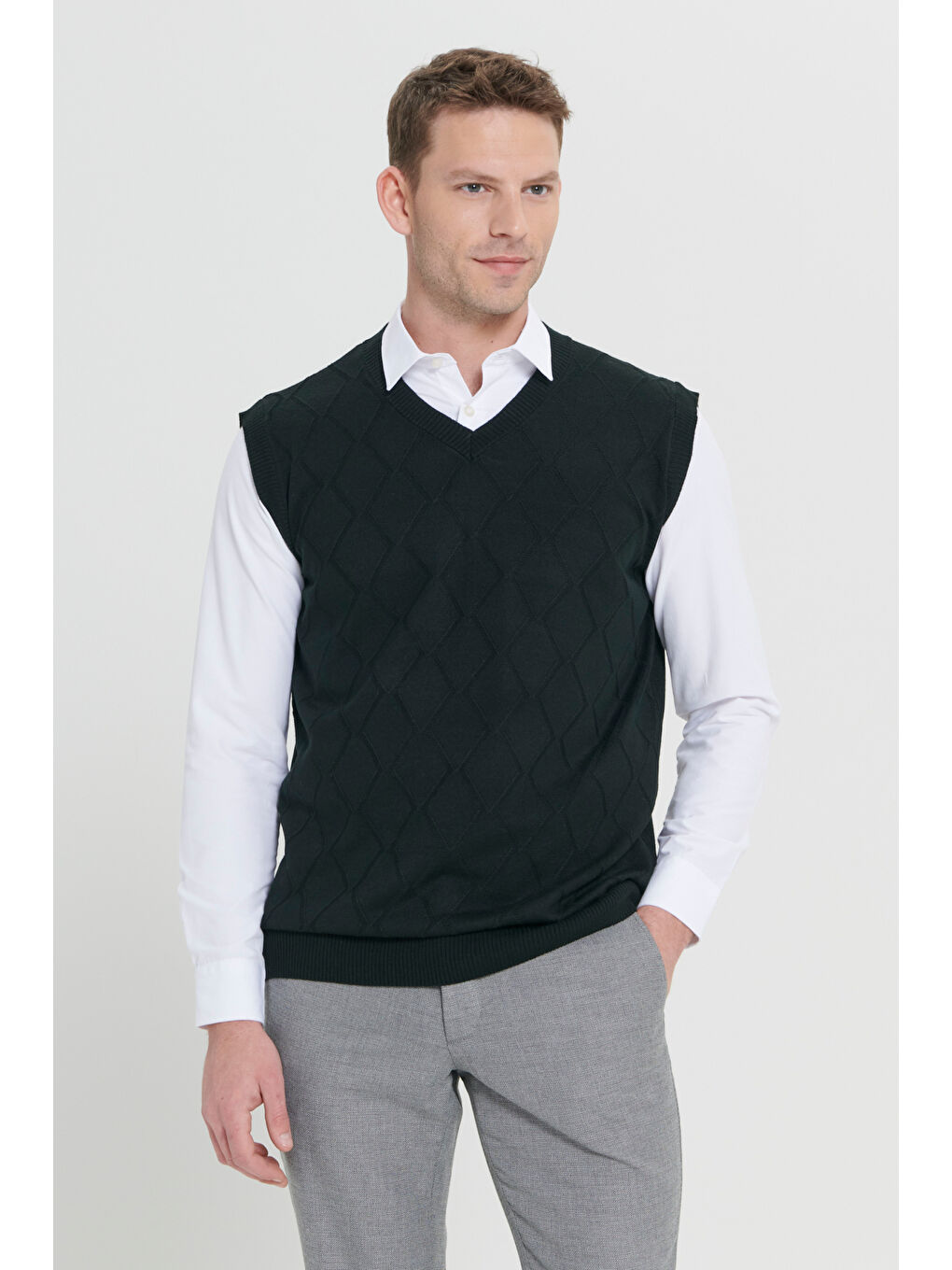 Erkek Siyah Standart Fit Normal Kesim V Yaka Triko Süveter-2