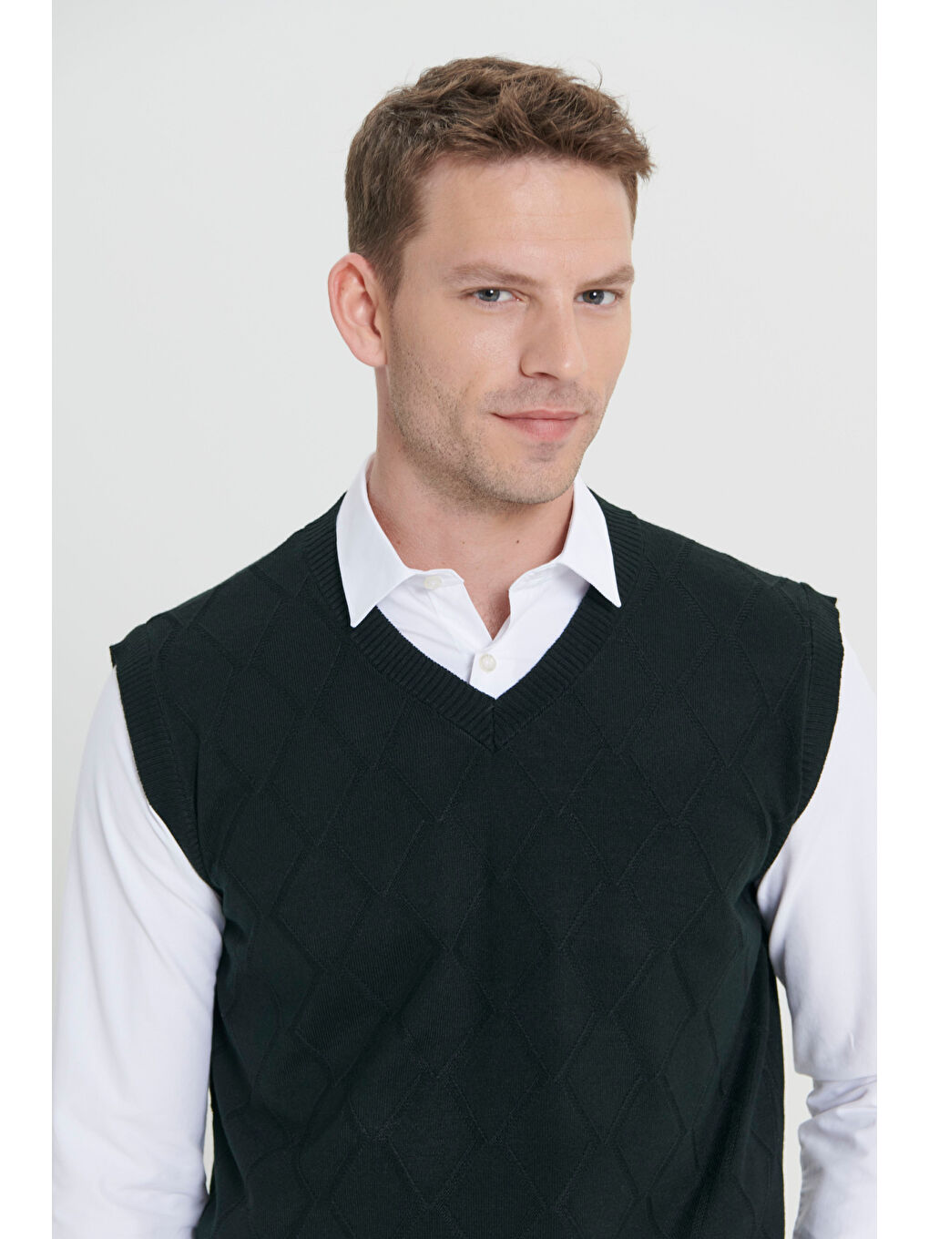 Erkek Siyah Standart Fit Normal Kesim V Yaka Triko Süveter-3
