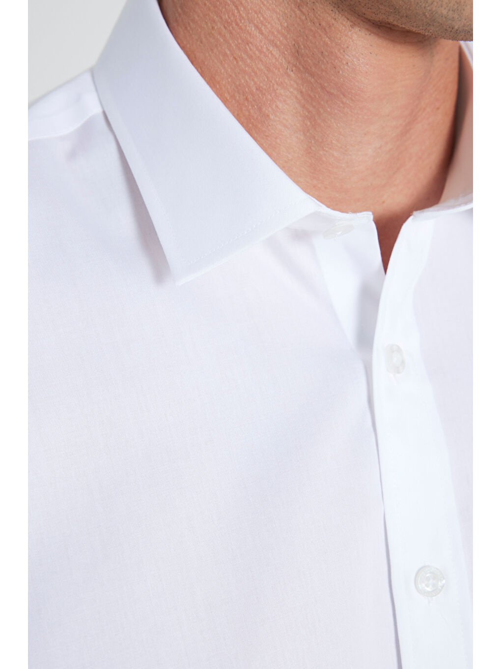 Erkek Beyaz Ütü Gerektirmeyen Taılored Slim Fit Dar Kesim Klasik Yaka %100Pamuk Non-Iron Gömlek-4