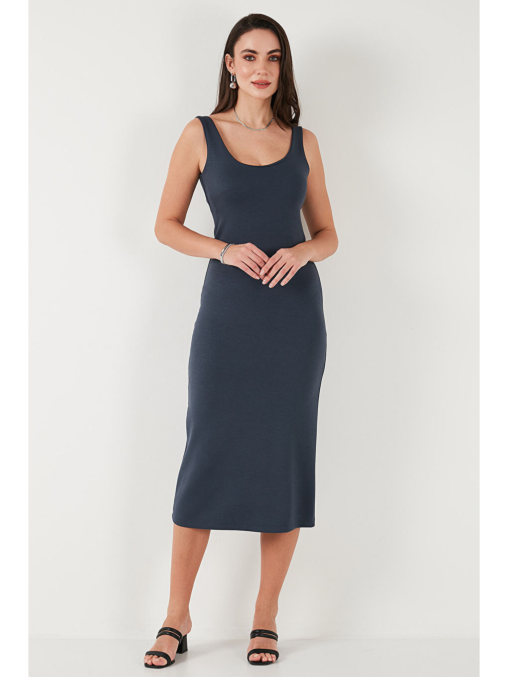 Gri Slim Fit Kalın Askılı Midi Kadın Elbise 5866154-4