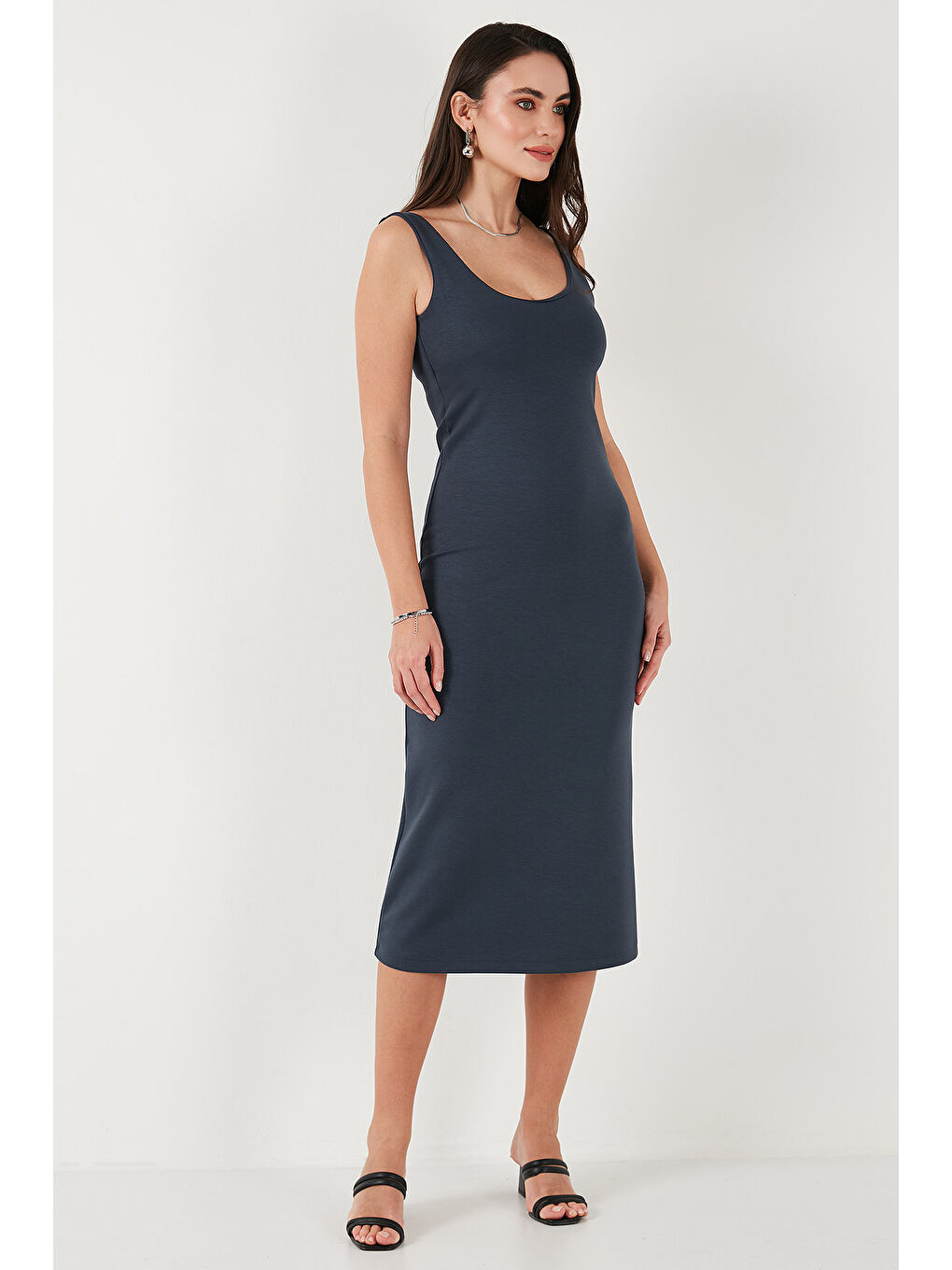 Gri Slim Fit Kalın Askılı Midi Kadın Elbise 5866154-5