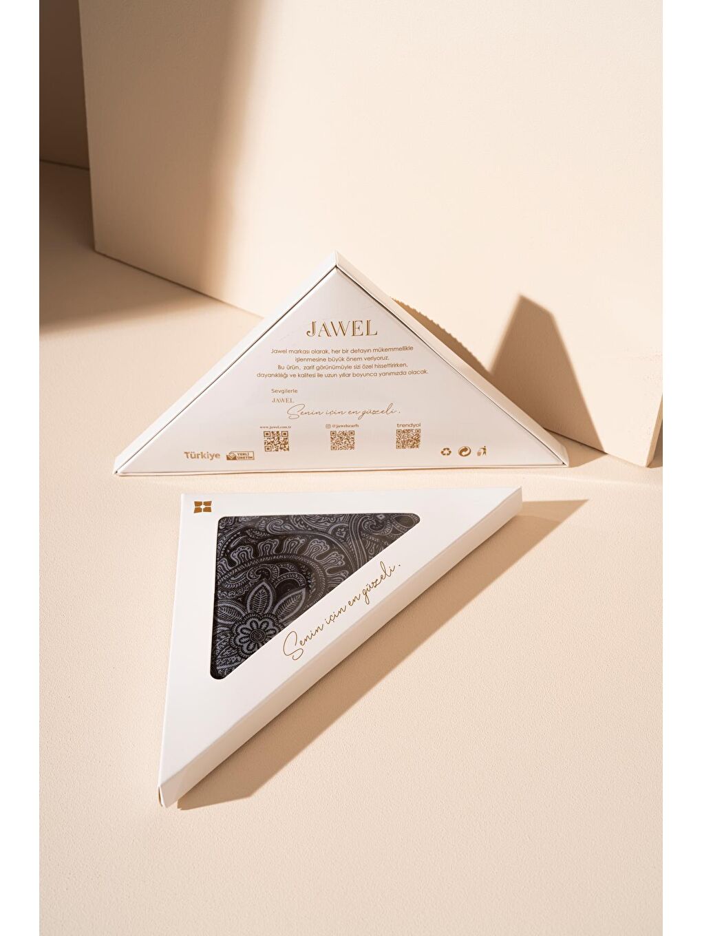 Siyah Kadın Etnik Desen Soft Eşarp Hattena-1