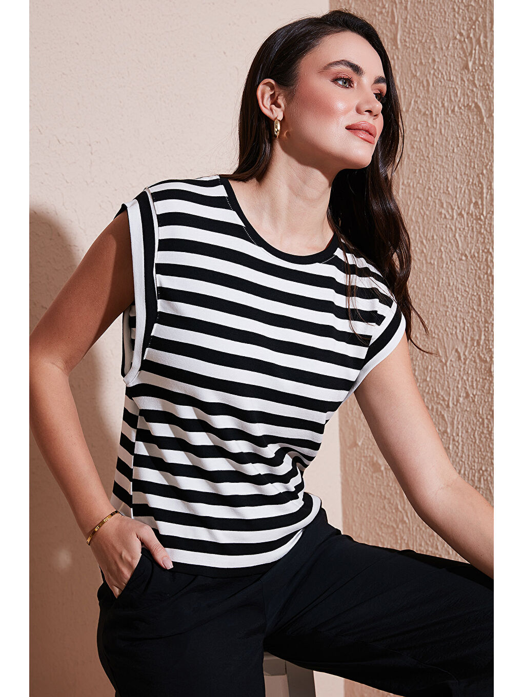 Siyah Çizgili Oversize Fit Bisiklet Yaka Kadın T Shirt 5866103