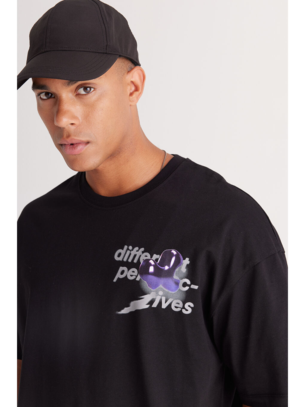 Erkek Siyah Oversize Bol Kesim Bisiklet Yaka %100 Pamuk Baskılı Tişört-3