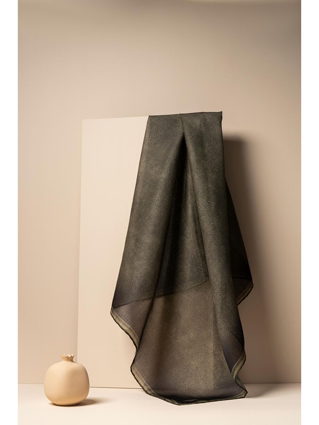 Haki Kadın Parlak Pamuksu Eşarp