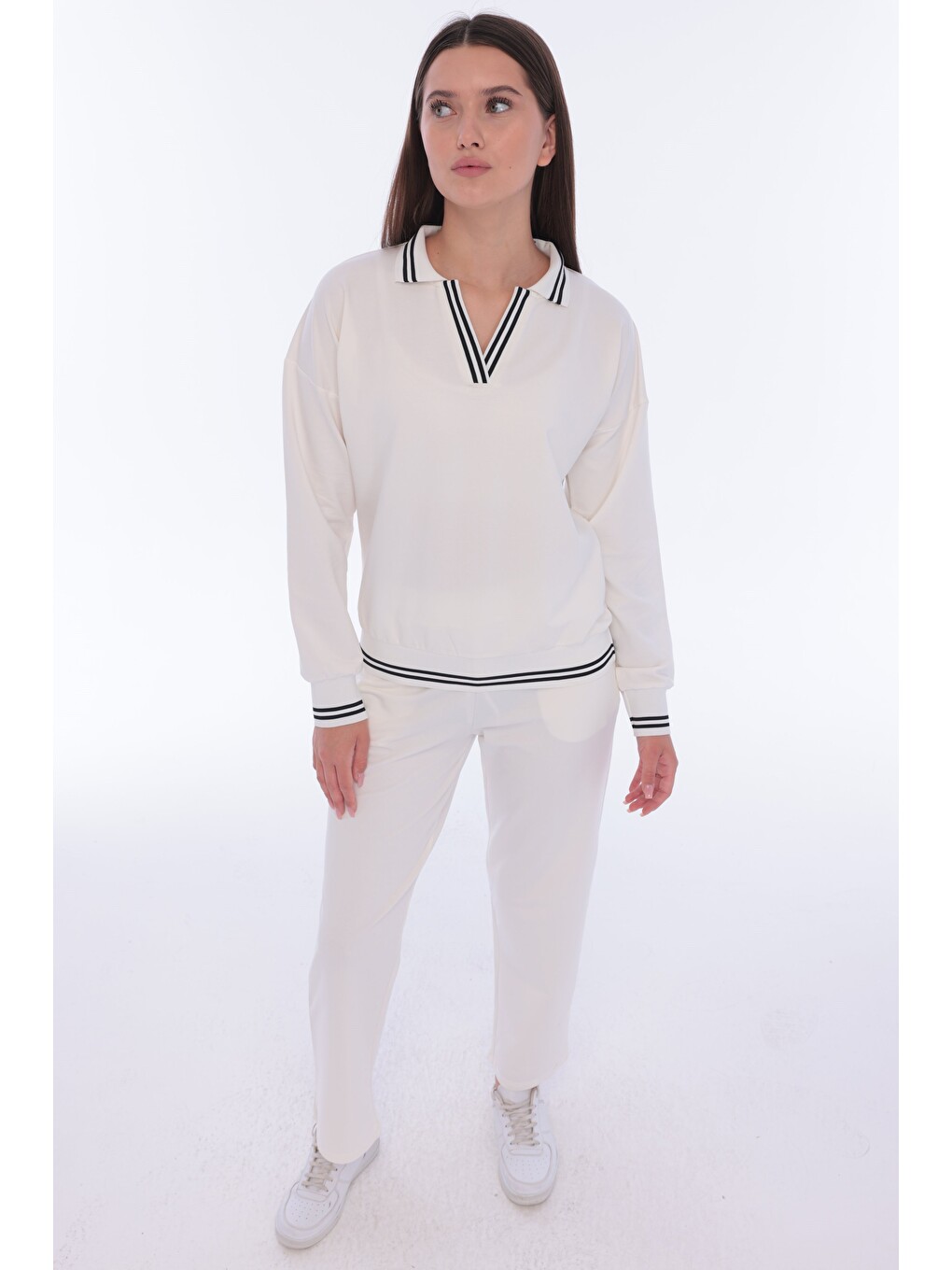 Kadın Pamuklu V Yaka Şerit Detaylı Eşofman Takımı Beyaz -8537-6
