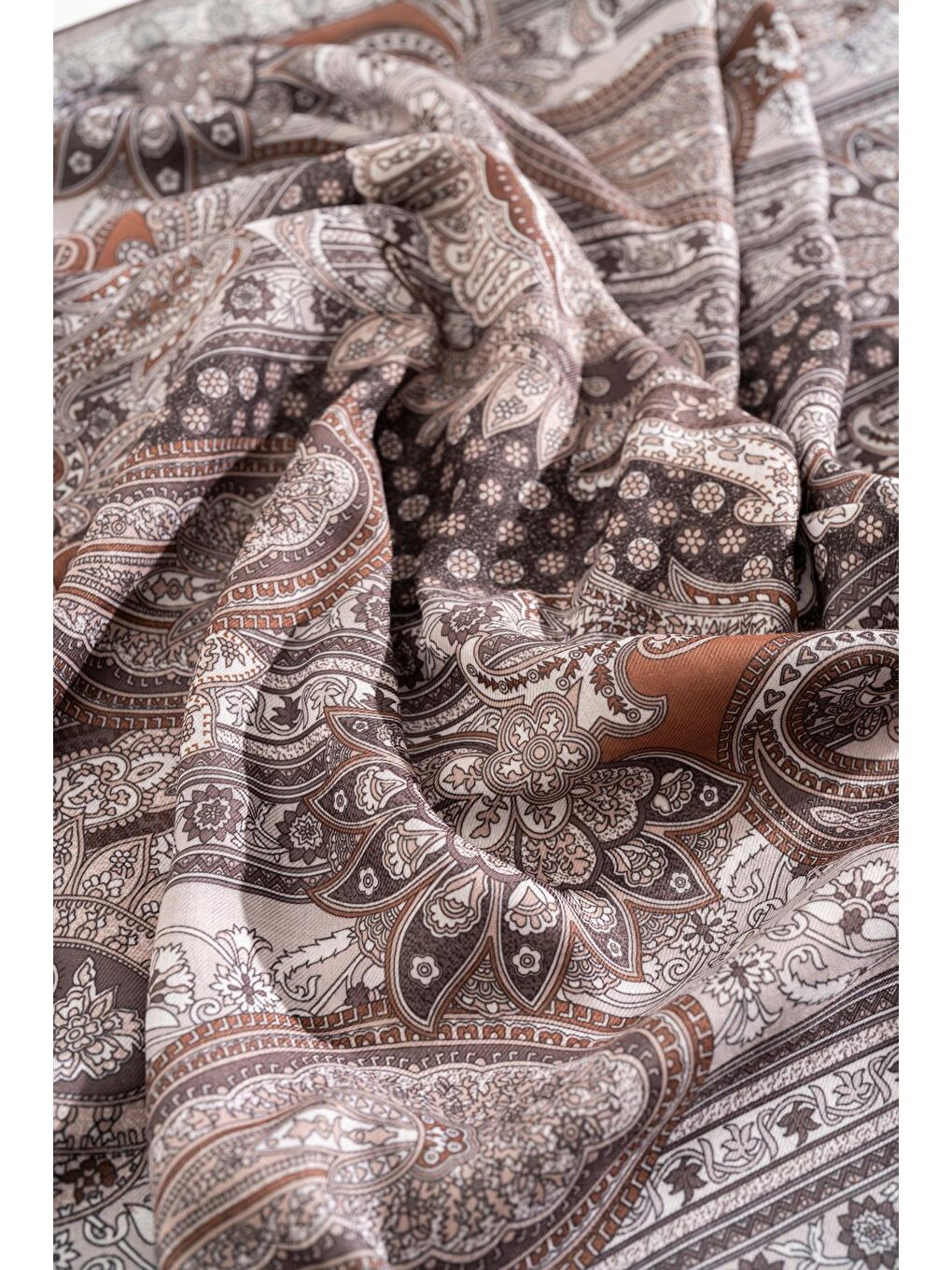 Bej Kadın Etnik Desen Soft Şal Adessa-2