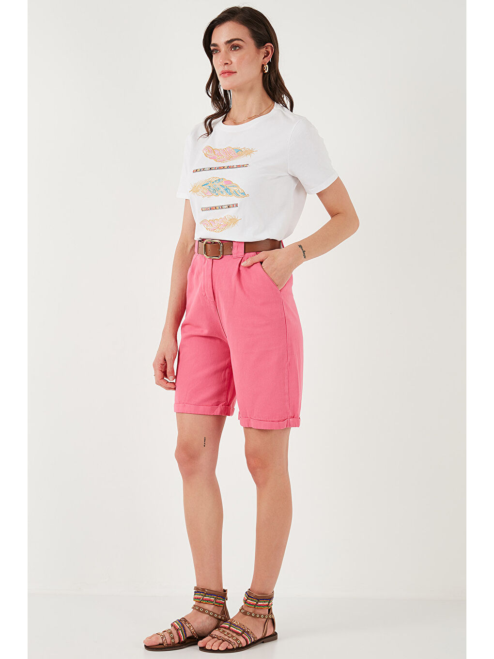 Fuşya Pamuklu Relaxed Fit Yüksel Bel Kemerli Gabardin Short 668Yp4710-2