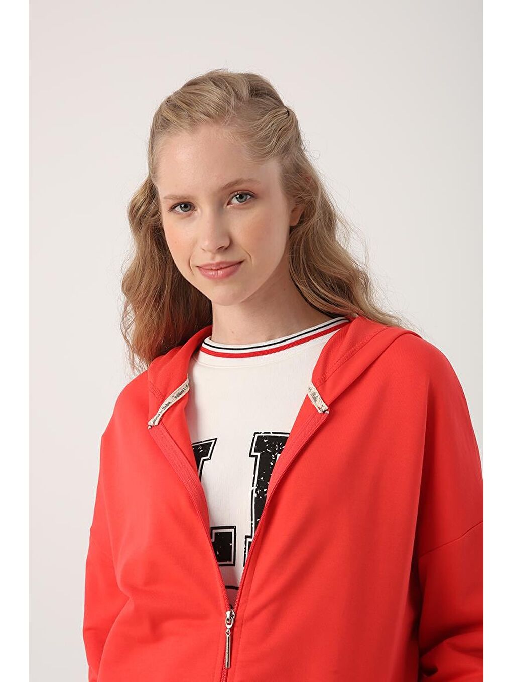 Kırmızı Nar Çiçeği Kapüşonlu Fermuarlı Sweat Hırka-4