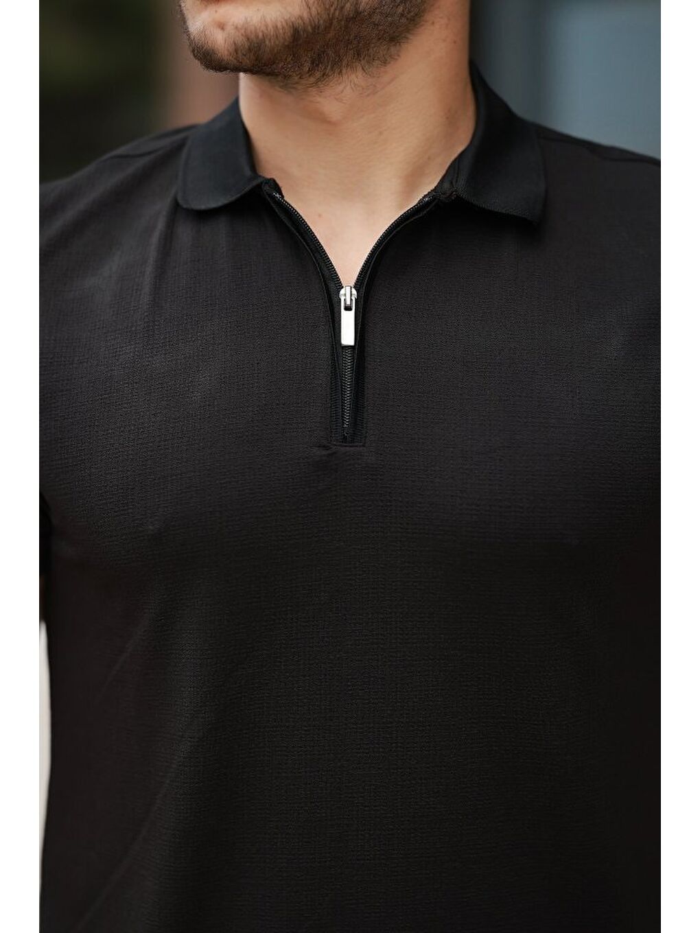 Siyah Erkek Fermuarlı Yaka Kısa Kollu Tişört-2