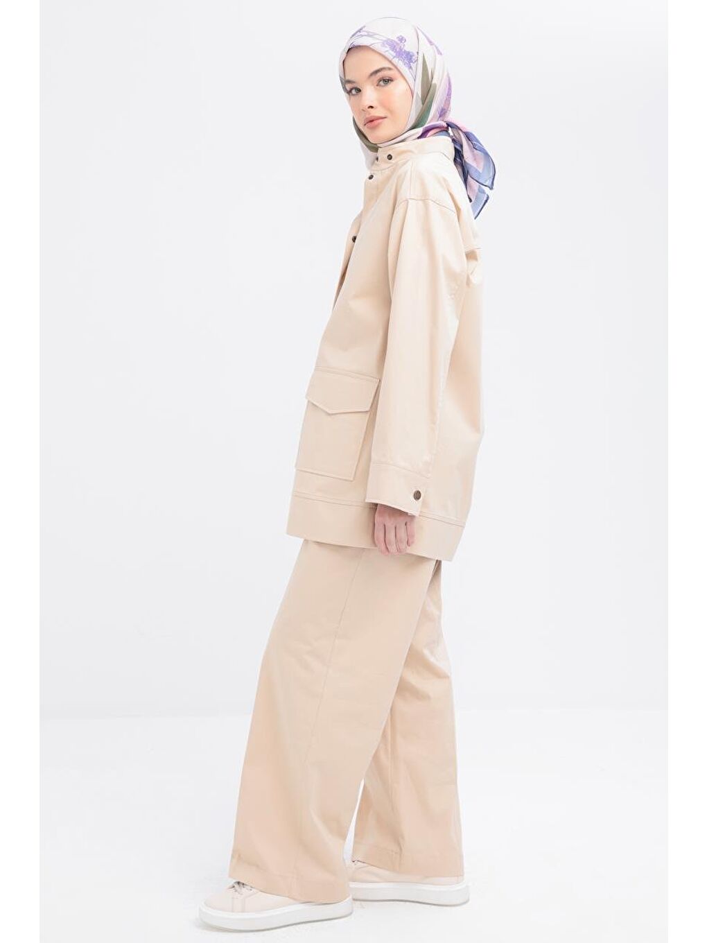 Bej-Büyük Cepli Hakim Yaka Ceket-2