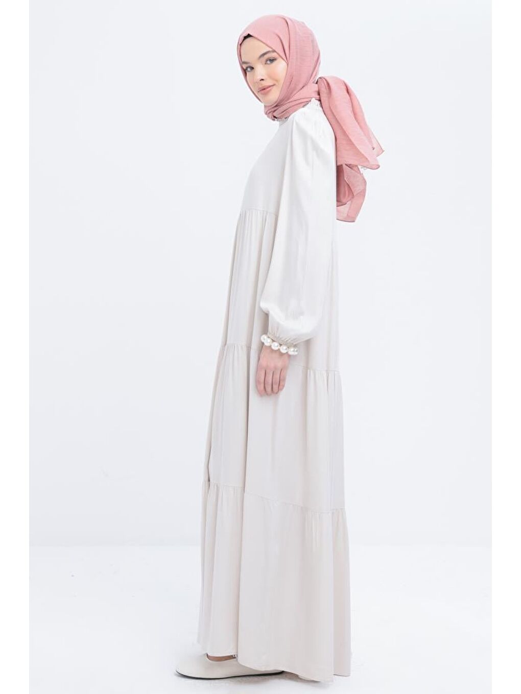 Bej Taş-Yakası Fırfır Detaylı Büzgülü Elbise-2