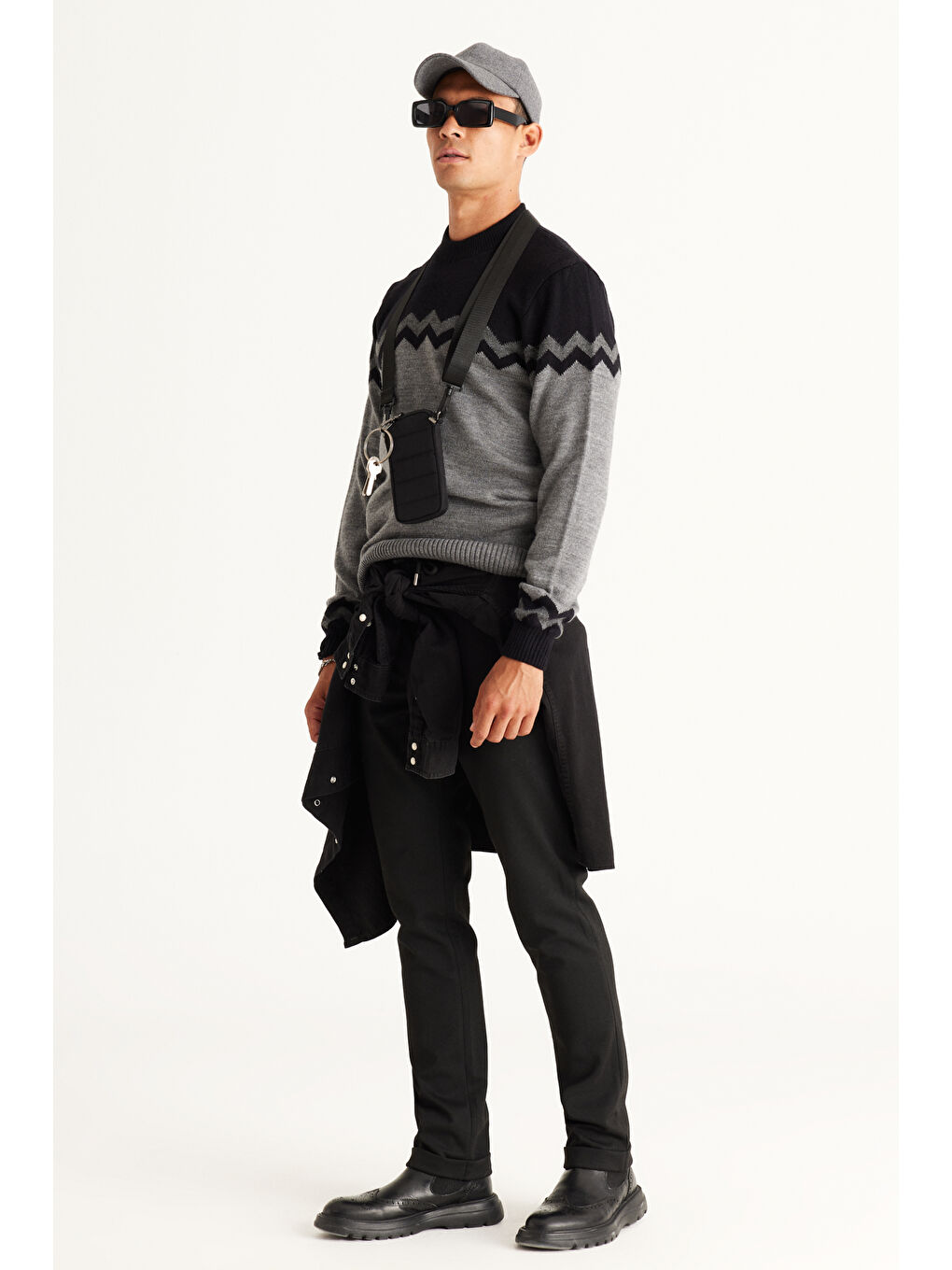 Erkek Siyah-Gri Melanj Standart Fit Normal Kesim Yarım Balıkçı Yaka Zikzak Desenli Triko-3