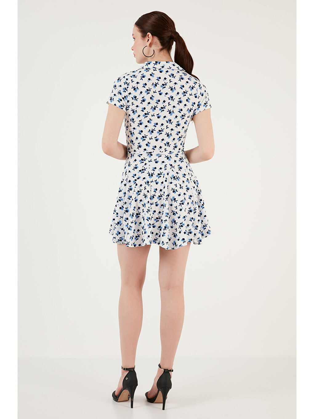 Beyaz Bağlama Detaylı Mini Gömlek Elbise 5869006-6