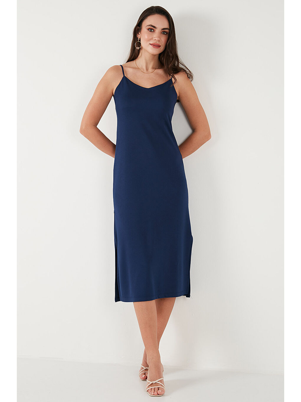 Lacivert Regular Fit İp Askılı Yırtmaç Detaylı Midi Kadın Elbise 5866128-3